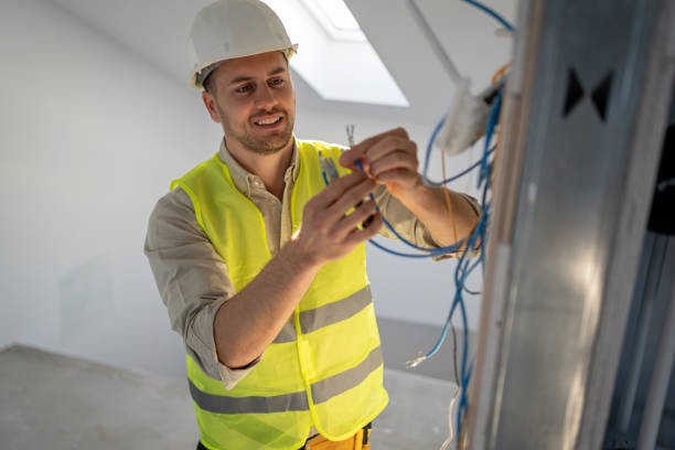 Best Emergency Electrical Repair  in Inglis, FL
